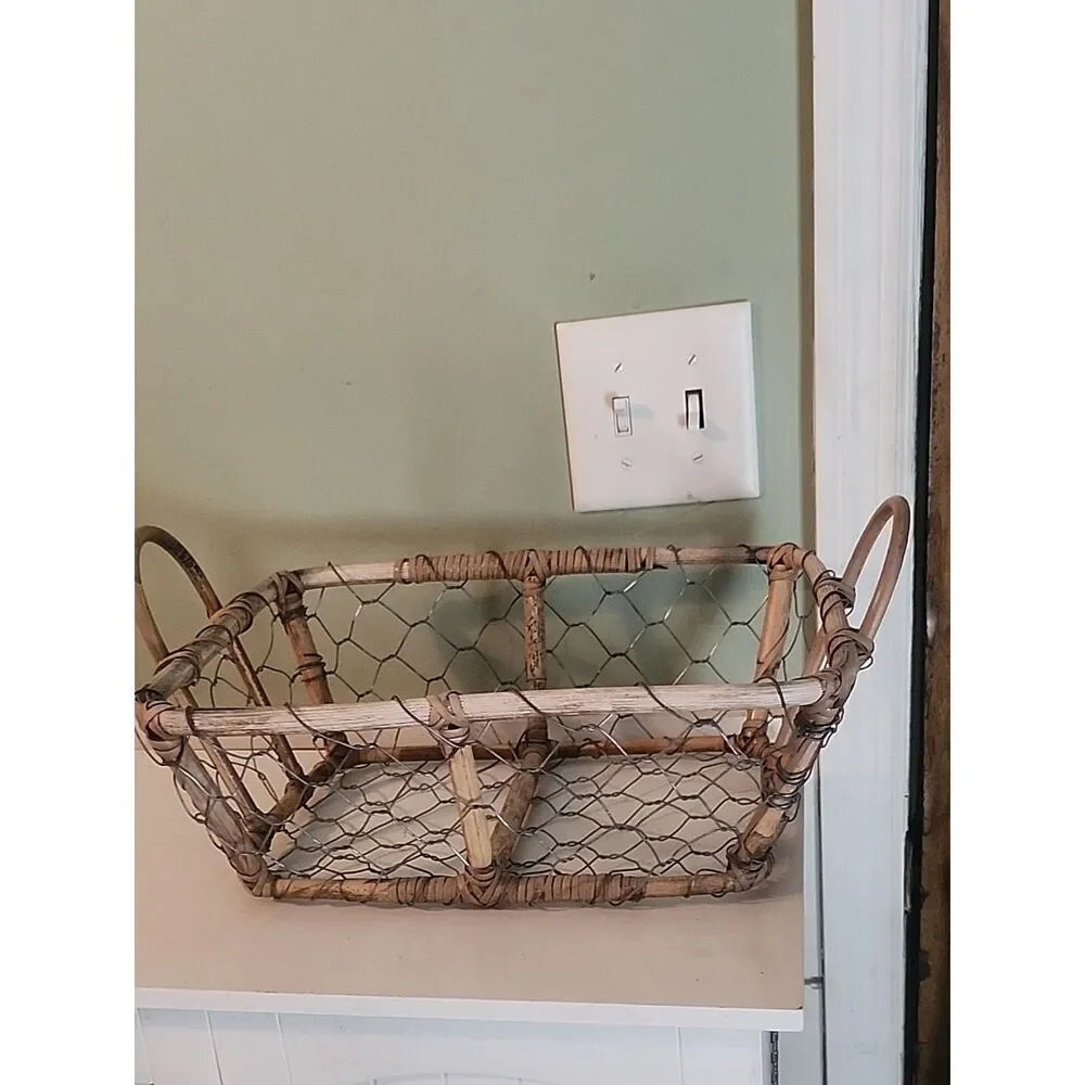 Rustic Chichen Wire Organizer Basket